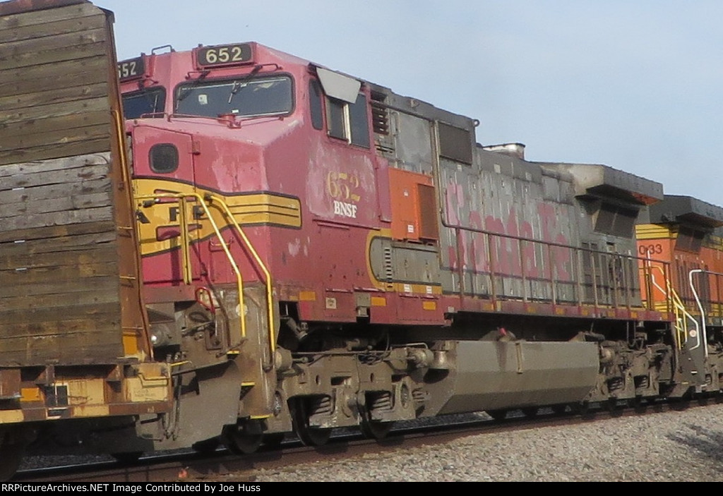 BNSF 652